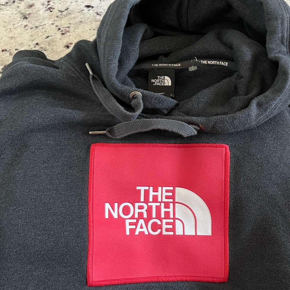 THE NORTH FACE
